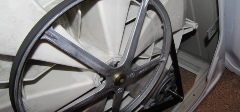 Слетел или порвался ремень? Замена ремня в стиральной машине.